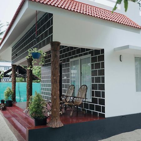 Marari Red Angel Vila Mararikulam Exterior foto